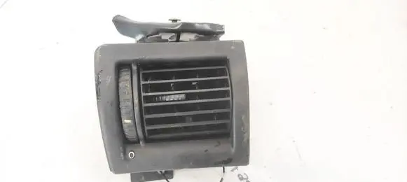 Opel Astra G Dash center air vent grill