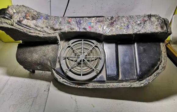Audi A6 S6 C5 4B Subwoofer speaker 294282