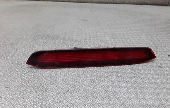 Toyota Corolla Verso E121 Third/center stoplight