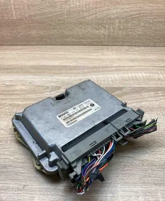 Chrysler Voyager Engine control unit/module ECU P04686662AB 0281001768 WITHPLUG