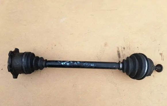 Volkswagen PASSAT B5 Front driveshaft