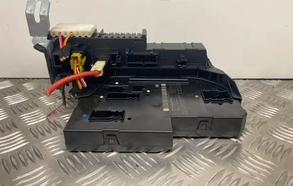 Mercedes-Benz E W212 SAM control unit 2129004901 2129015001