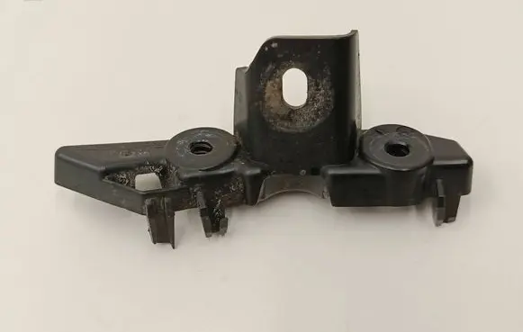 BMW 4 G22 G23 G24 G26 Front bumper mounting bracket 7450398 15857711 5111