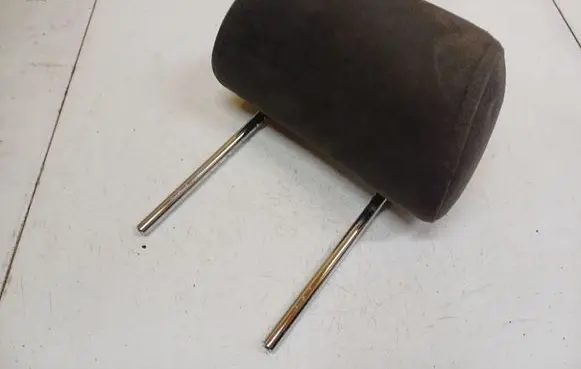 Audi A3 S3 8L Front seat headrest 