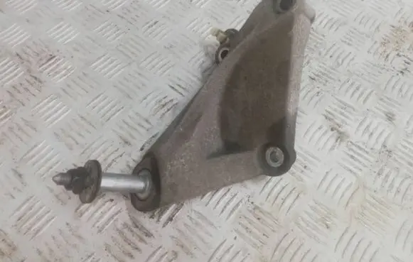 Smart ForFour II W453 Engine mounting bracket A4532400117 112536030R