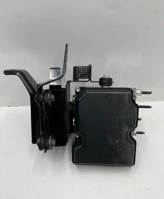 Nissan Leaf II (ZE1) ABS Pump 476605SH5C