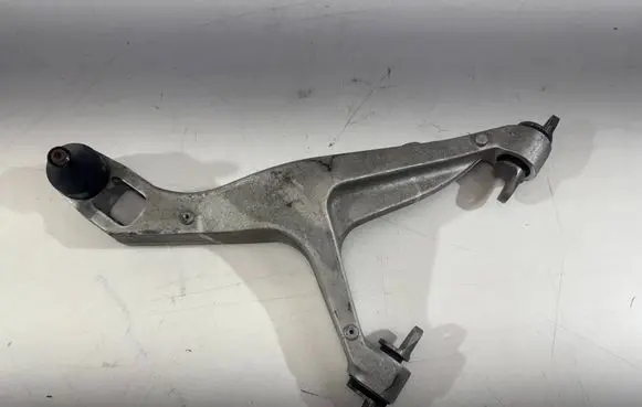 McLaren 650S Front control arm 11B0050CP01
