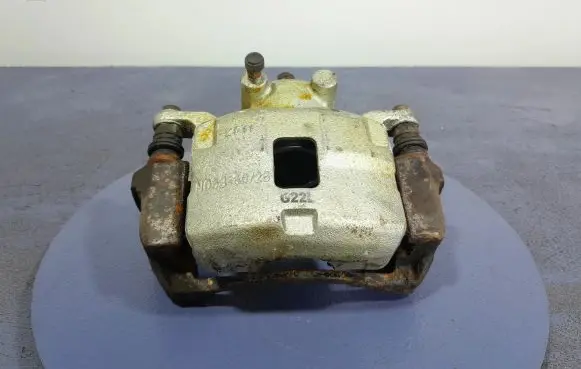 Mitsubishi L200 Front brake caliper