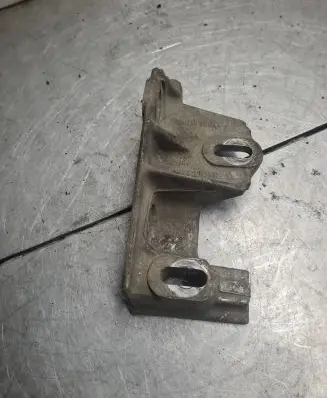 Volkswagen Sharan Engine mounting bracket 7M0199600C