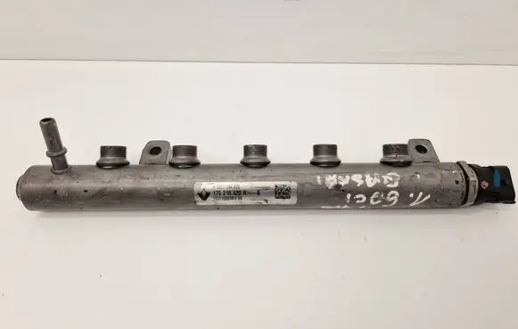 Nissan Qashqai Fuel main line pipe 8201044829 12311000171 175216420R