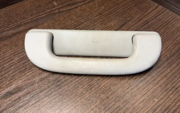 Mercedes-Benz Vito Viano W639 Front interior roof grab handle 6398150036 A6398150036