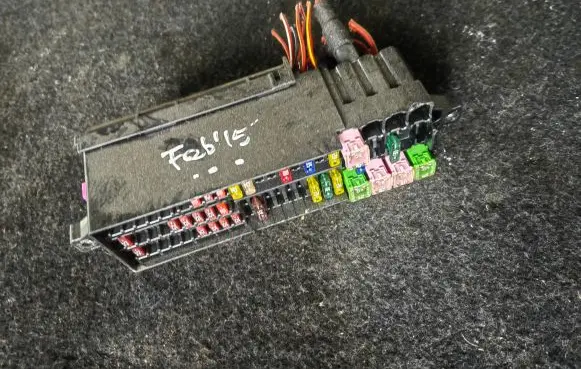 Skoda Fabia Mk3 (NJ) Fuse module