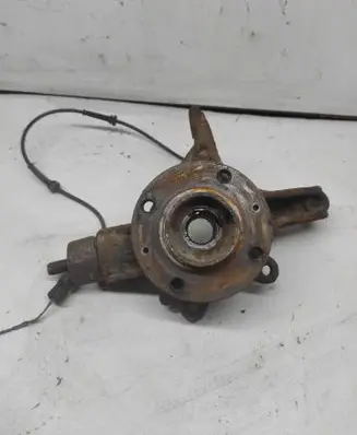 Citroen C4 I Picasso Front wheel hub