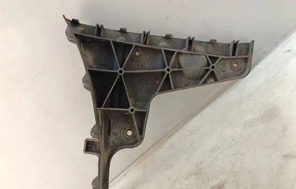 Audi A4 S4 B7 8E 8H Rear bumper mounting bracket 8E9807453A