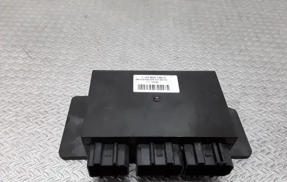 Volkswagen PASSAT B5 Comfort/convenience module 1J0959799S