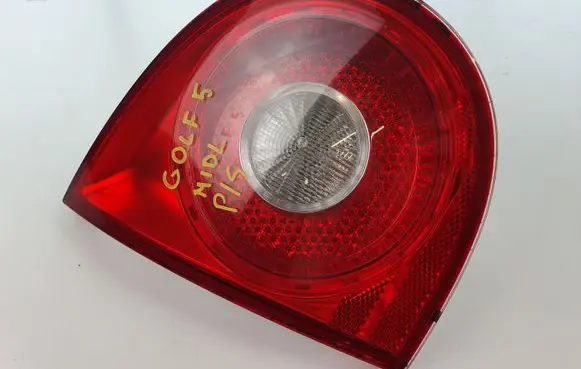 Volkswagen Golf V Tailgate rear/tail lights 1K6945093F