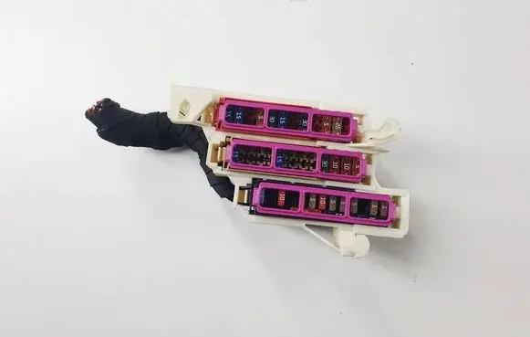 Fuse box set