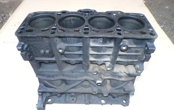 Audi A4 S4 B5 8D Engine block 038103021AA