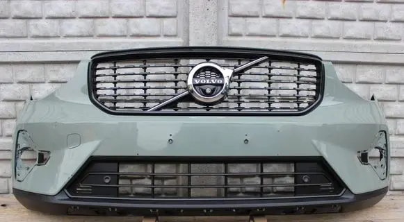 Volvo XC40 Front bumper 31690933