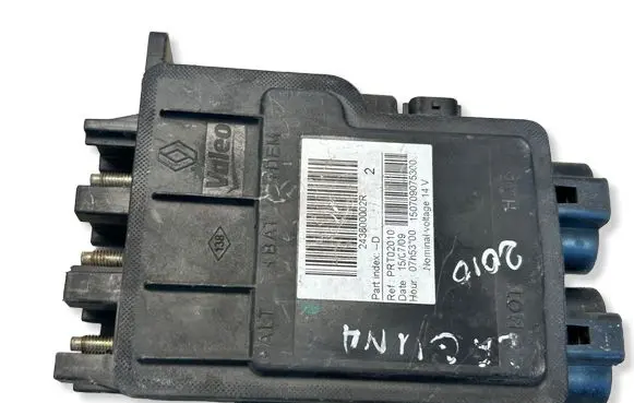 Renault Laguna III Power management control unit 243800002R