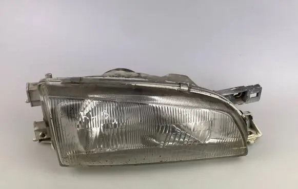 Subaru Impreza I Headlight/headlamp