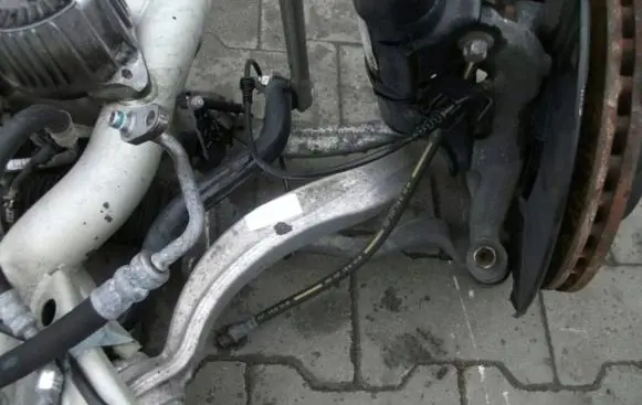 Mercedes-Benz E W212 Front control arm A2123302711