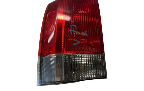 Volvo V70 Rear/tail lights 9154497 9154501