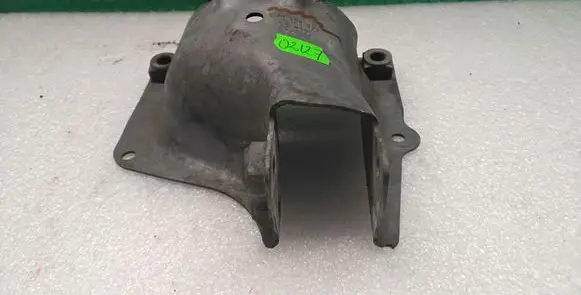 Audi A4 S4 B8 8K Engine mounting bracket 8K0399377AD 8K0399377