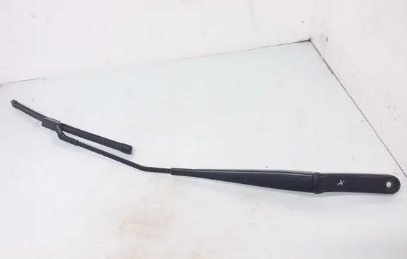 Skoda Fabia Mk3 (NJ) Front wiper blade arm 6V1955410A