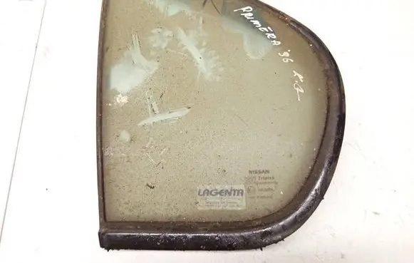 Nissan Primera Rear side window as2