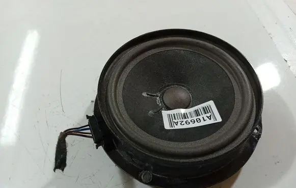 Skoda Superb B5 (3U) Front door speaker 6Y0035411D