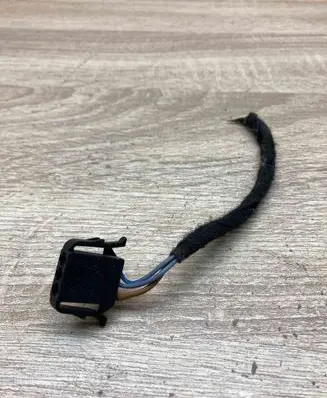 Volkswagen Golf III Plug wire 191972703