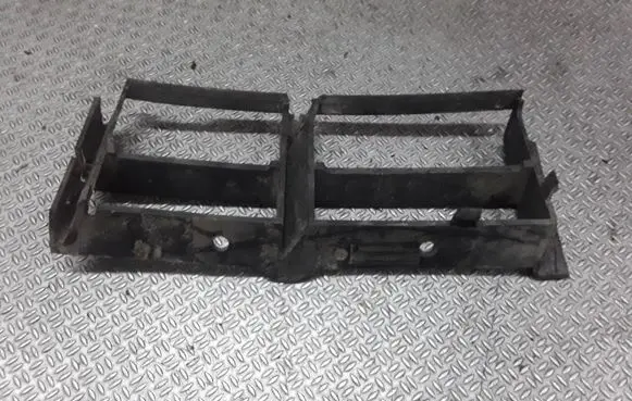 BMW 5 E39 Front bumper lower grill 511182356429