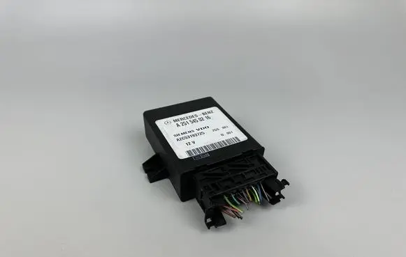 Mercedes-Benz E W211 Suspension control unit/module A2515450216 A2C53193725 ZGS001