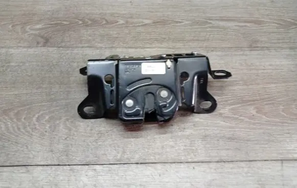 Volvo C30 Tailgate/trunk/boot lock/catch/latch 30784739