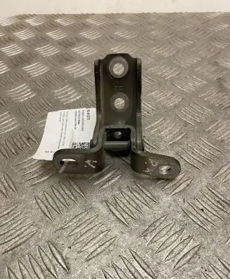 Hyundai Tucson IV NX4 Front door upper hinge