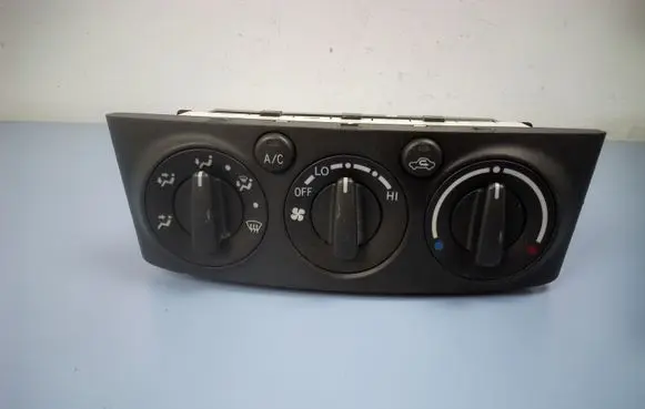 Toyota Avensis T250 Climate control unit 5590005101 MB1465703760
