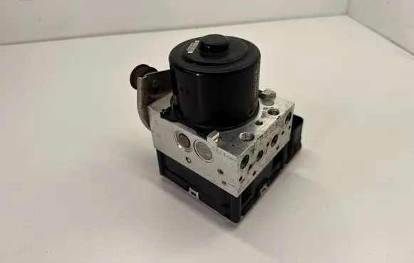 Volkswagen Touareg II ABS Pump 7P0907379R 7P0614517 7P0907379