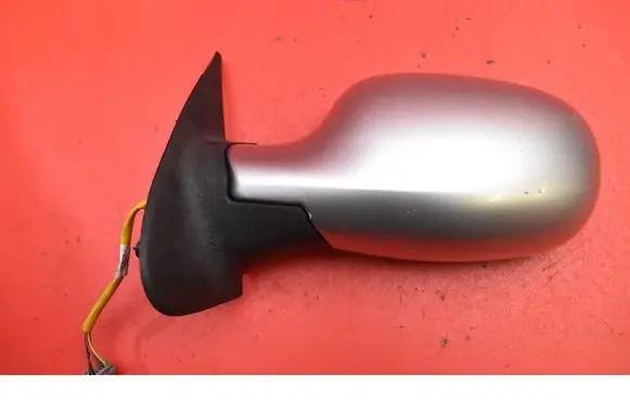 Nissan Micra Front door electric wing mirror 011031