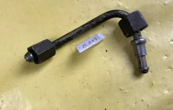 Mercedes-Benz B W245 Fuel injector supply line/pipe A6400700533