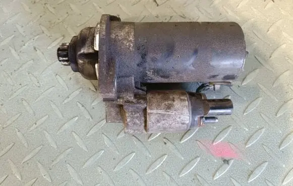 Volkswagen PASSAT B6 Starter motor
