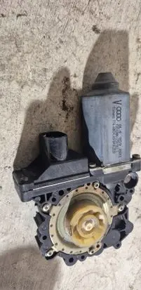 Audi A3 S3 8L Front door window regulator with motor 8L4959801C