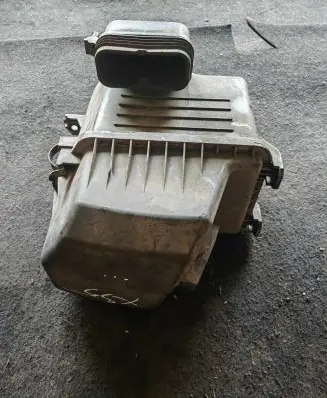 Hyundai ix35 Air filter box 281102Y300