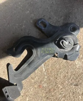 Volvo S60 Engine bonnet (hood) release handle 31218611