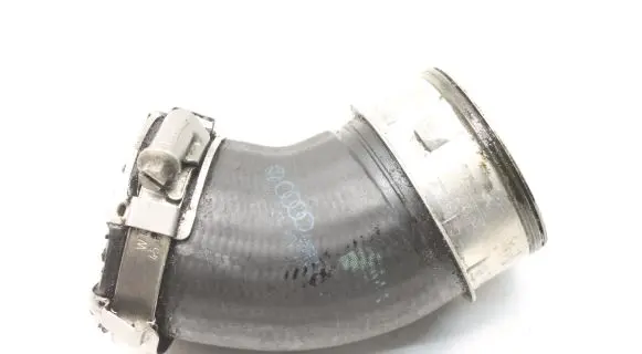 Audi Q7 4L Intercooler hose/pipe