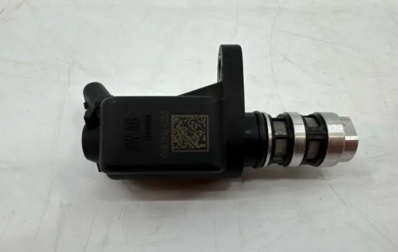 Audi A3 S3 8V Oil pressure sensor 04E906455S