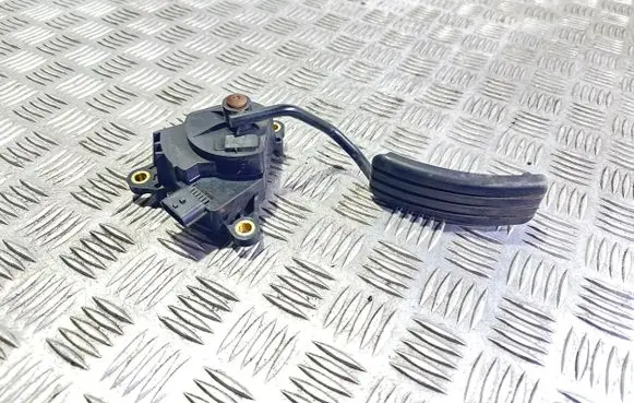 Renault Megane II Accelerator throttle pedal 8200153268