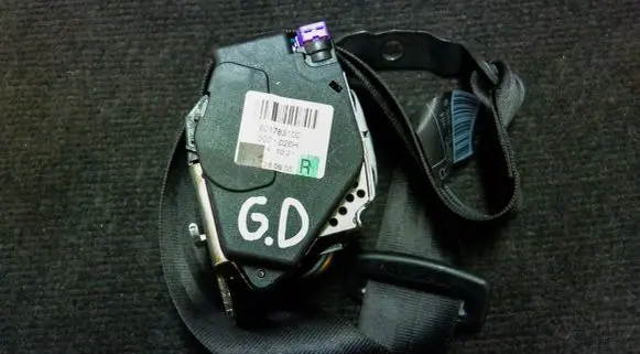 Audi A8 S8 D3 4E Rear seatbelt 601783100