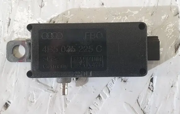 Audi A6 S6 C5 4B Antenna control unit 4B5035225C