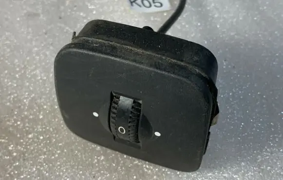 Mercedes-Benz S W220 Seat control switch 2208000878